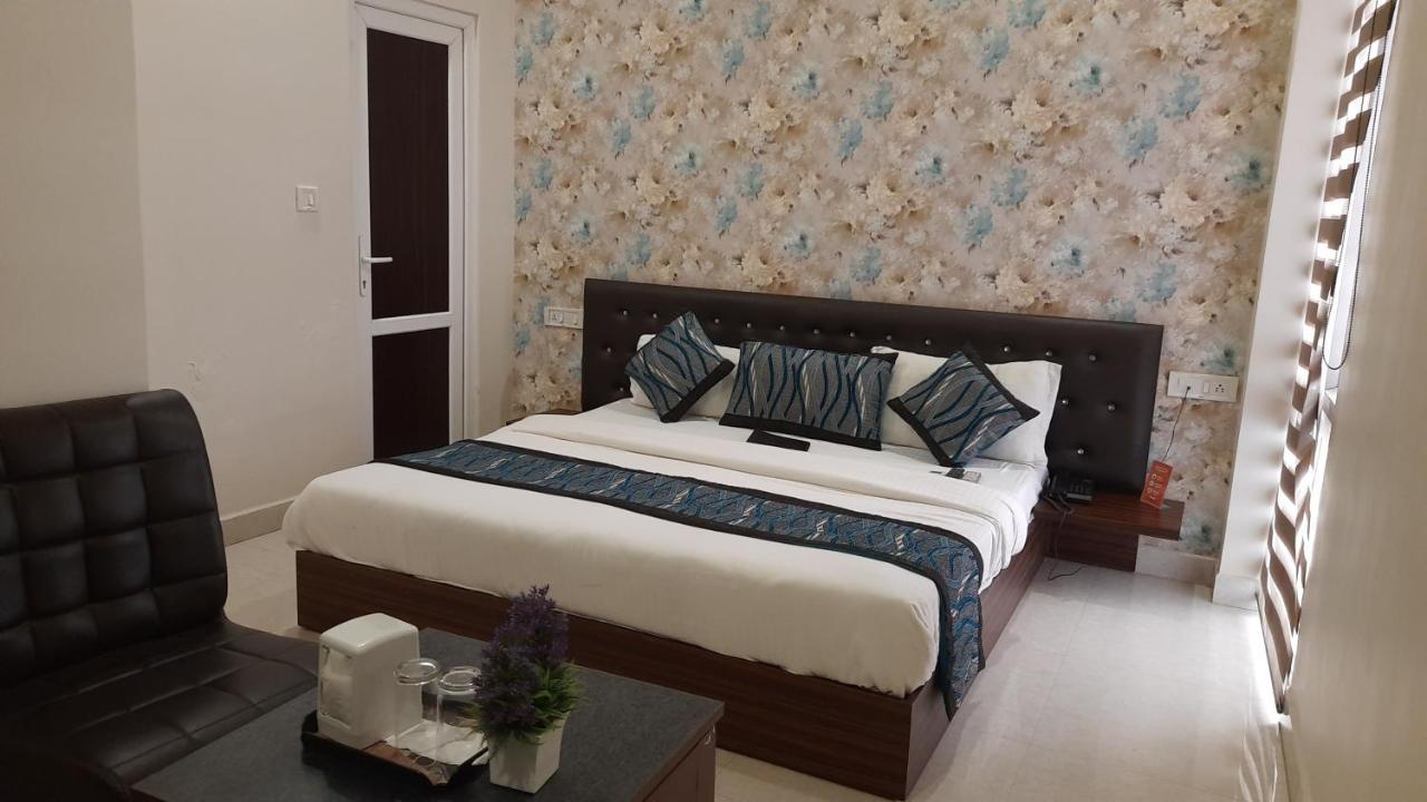 Hotel Ventures Inn Amritsar Exterior foto