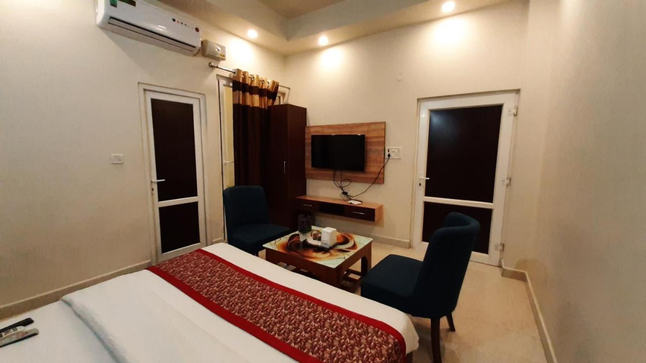 Hotel Ventures Inn Amritsar Exterior foto